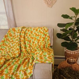 Vintage Handmade Knit Retro 70s Throw Blanket